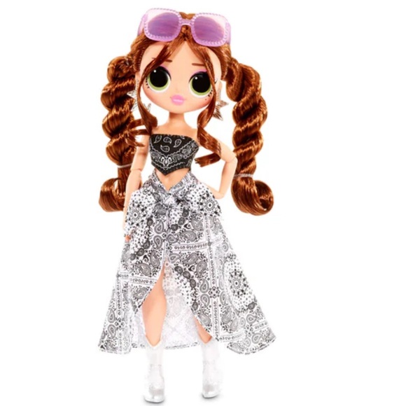 O.M.G. Remix Lonestar Fashion Doll 25 Surprises with Music LuL surprise NEW - Picture 4 of 16